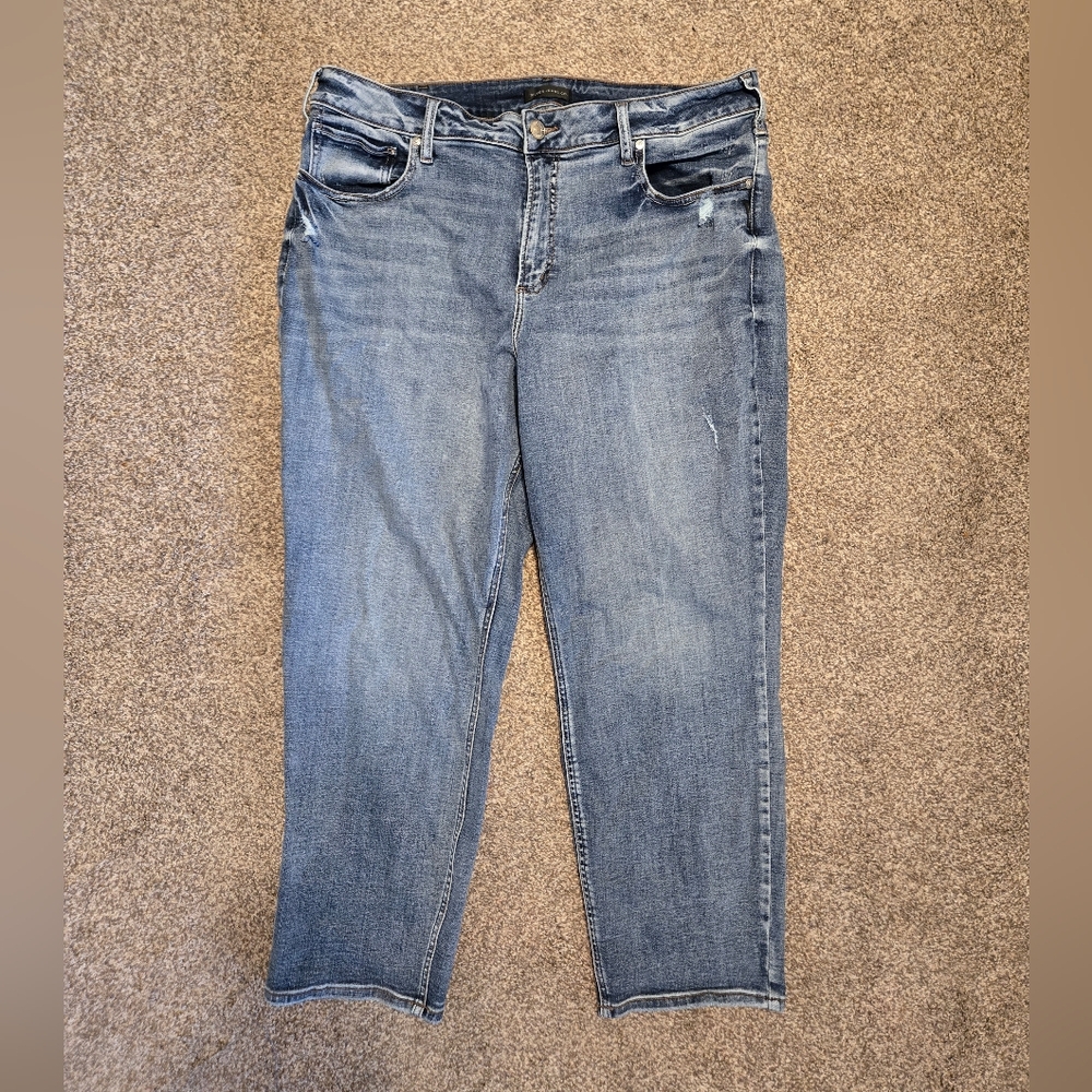 Silver Jeans stretchy distressed straight leg jeans size 20 in great condition